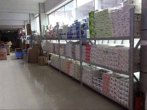 百货批发市场拿纸