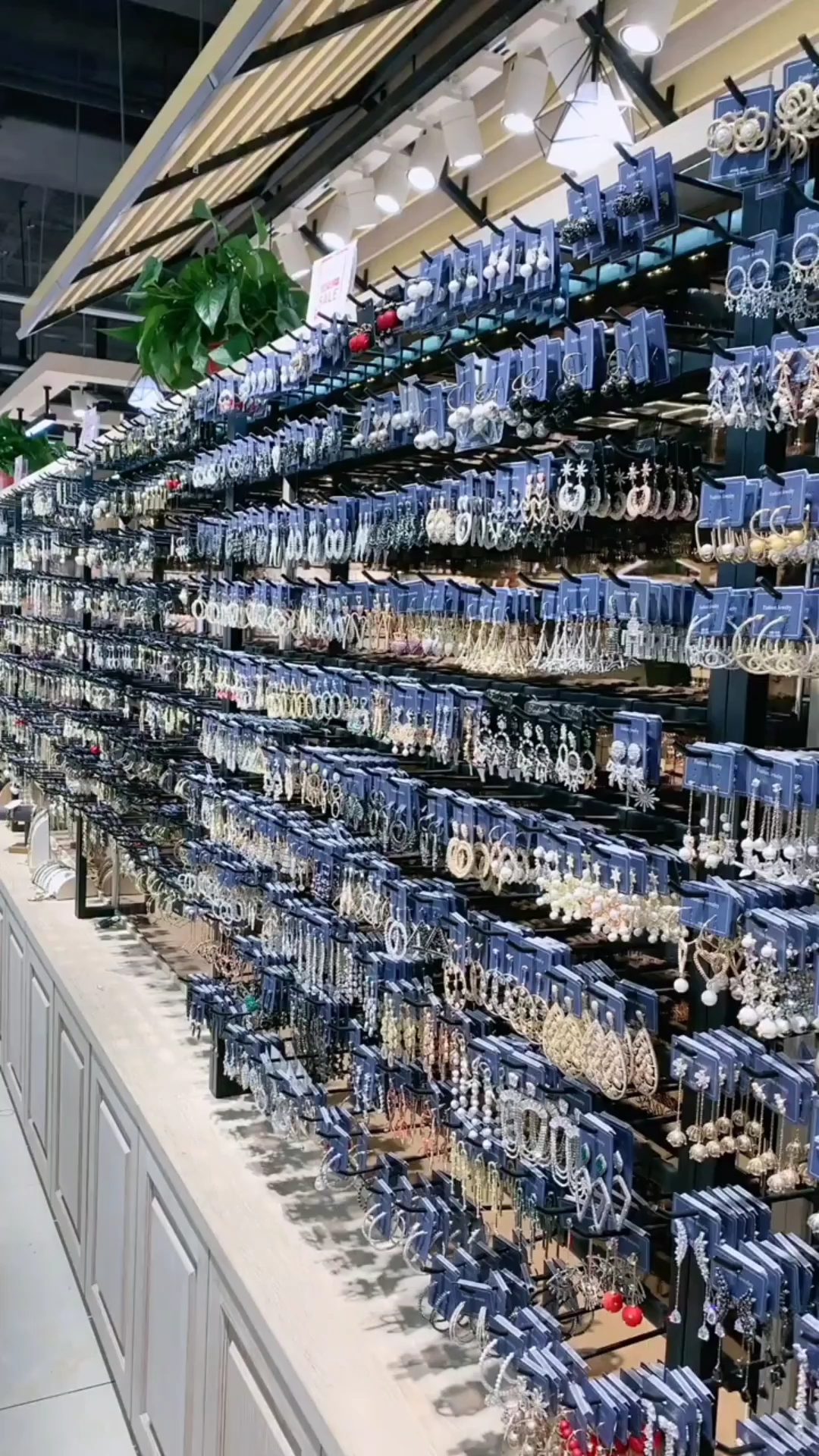 百货配饰批发市场在哪