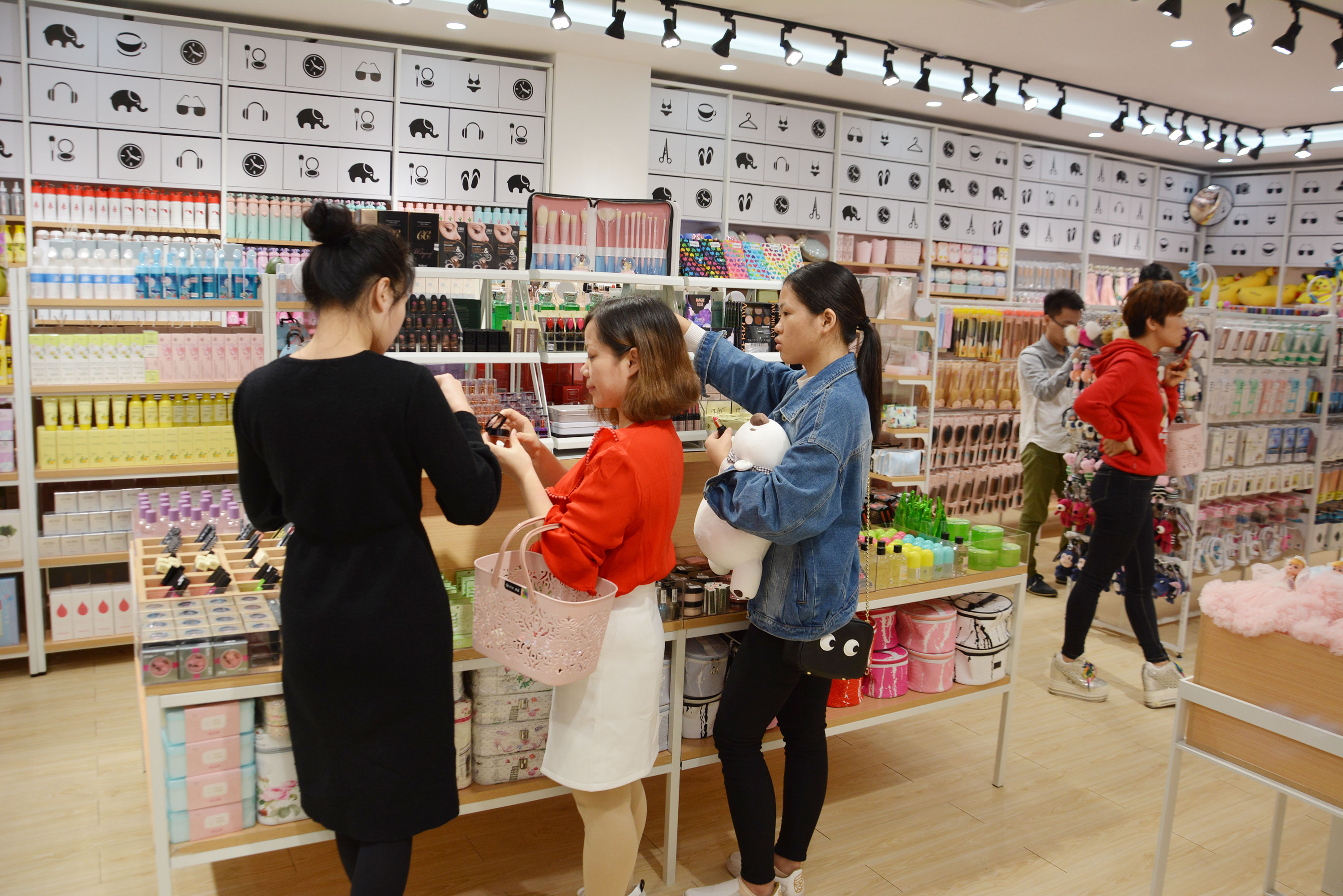 百货批发市场带货赚钱吗