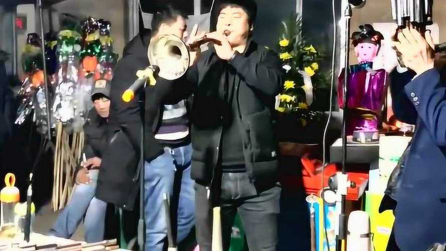 白事音乐网红